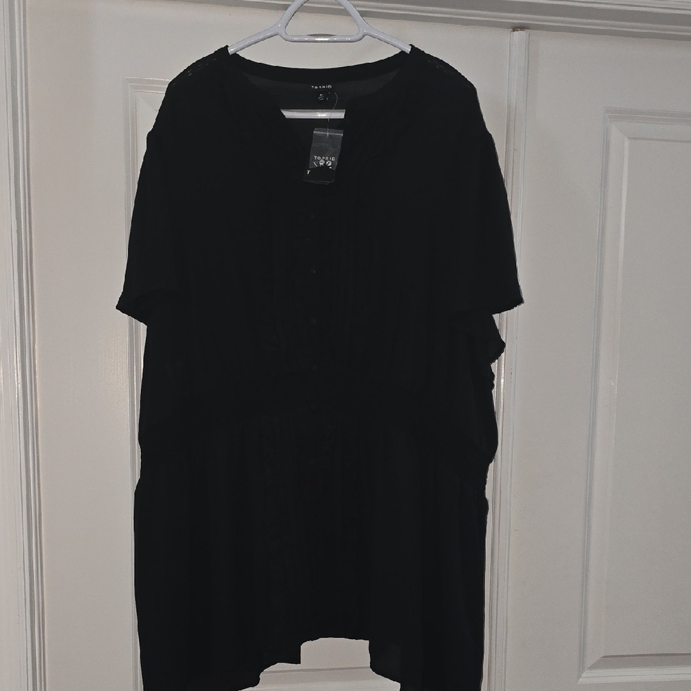 NWT: Torrid Black Short Sleeve Blouse